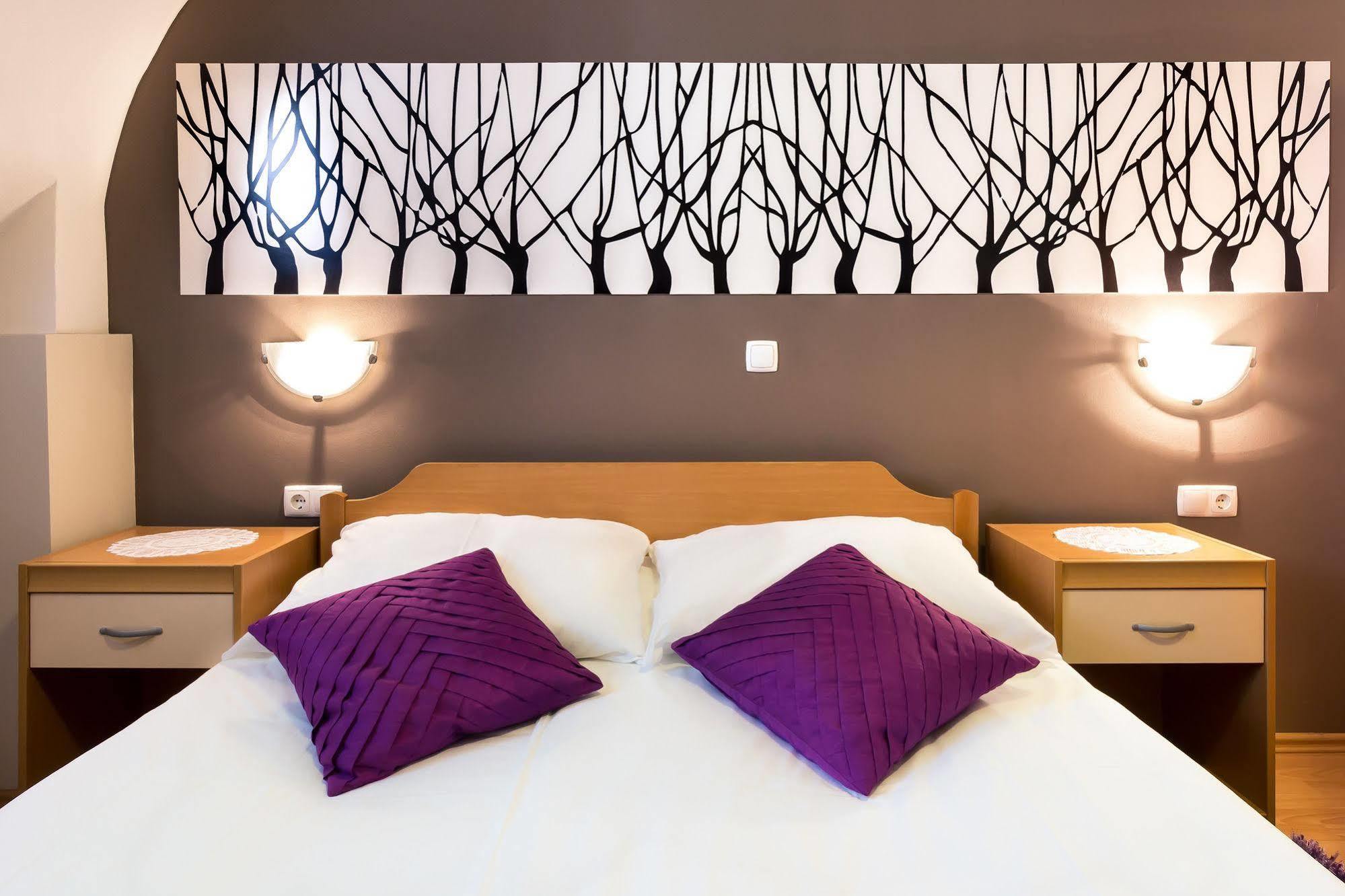 Rooms & Apartments Kepic, Airport Accomodation Cerklje na Gorenjskem Ngoại thất bức ảnh