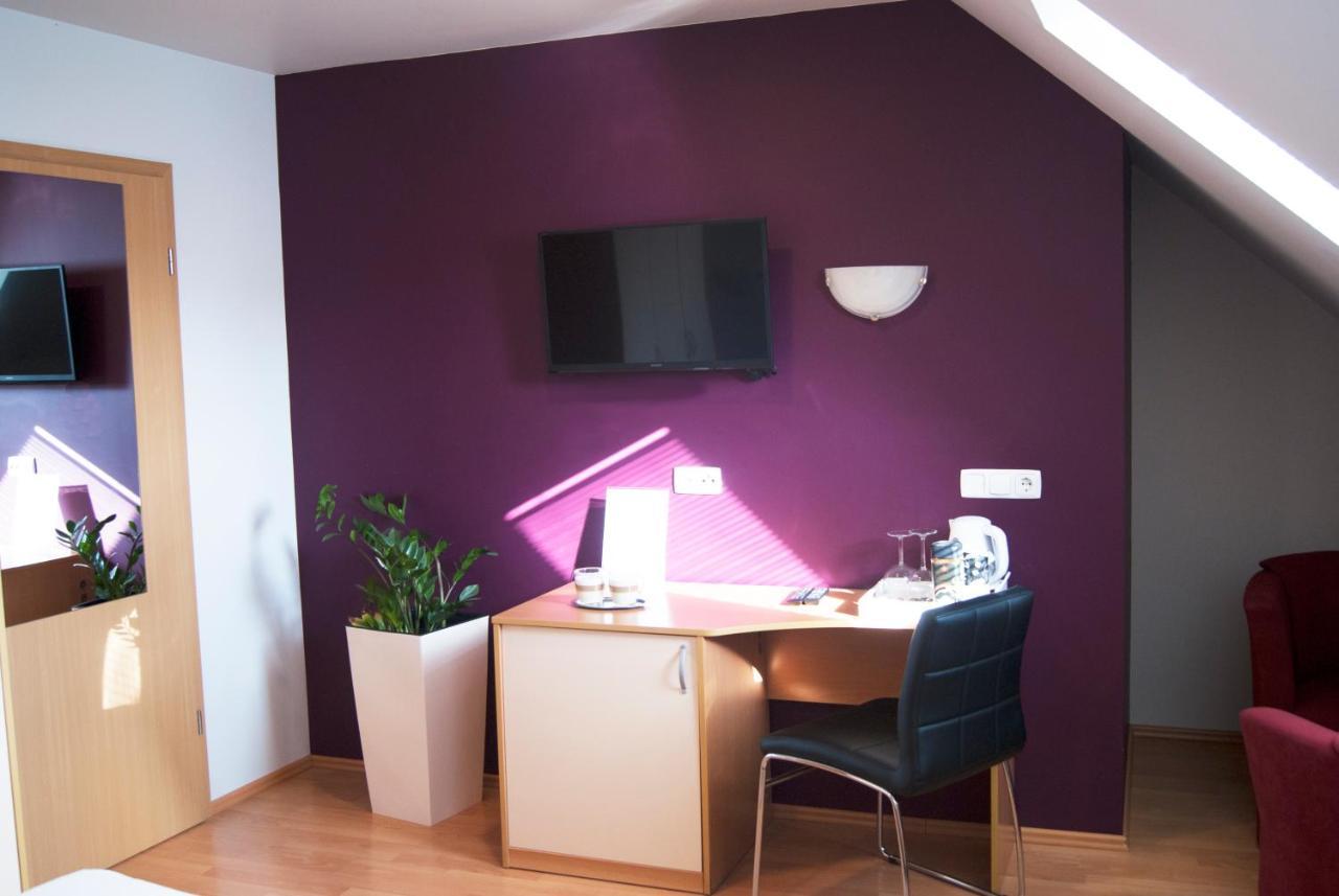 Rooms & Apartments Kepic, Airport Accomodation Cerklje na Gorenjskem Ngoại thất bức ảnh