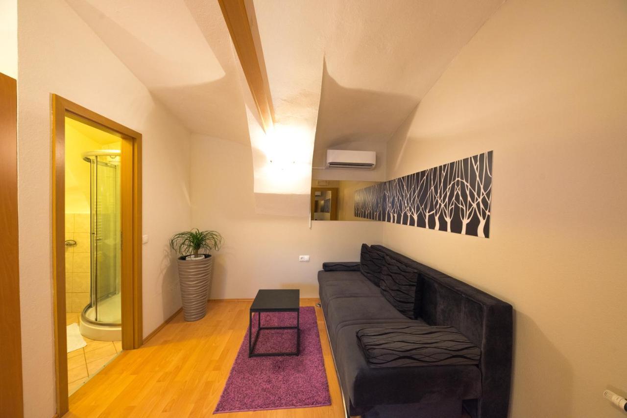 Rooms & Apartments Kepic, Airport Accomodation Cerklje na Gorenjskem Ngoại thất bức ảnh